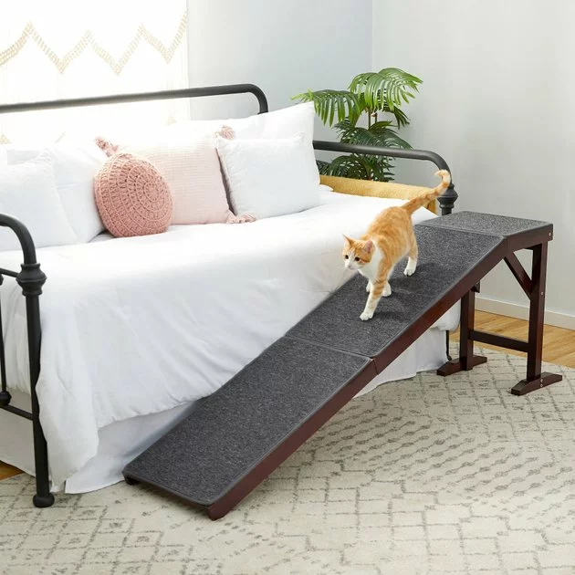 Frisco Deluxe Wooden Carpeted Cat & Dog Ramp 7 Frisco Deluxe Wooden Carpeted Cat & Dog Ramp - Image 5