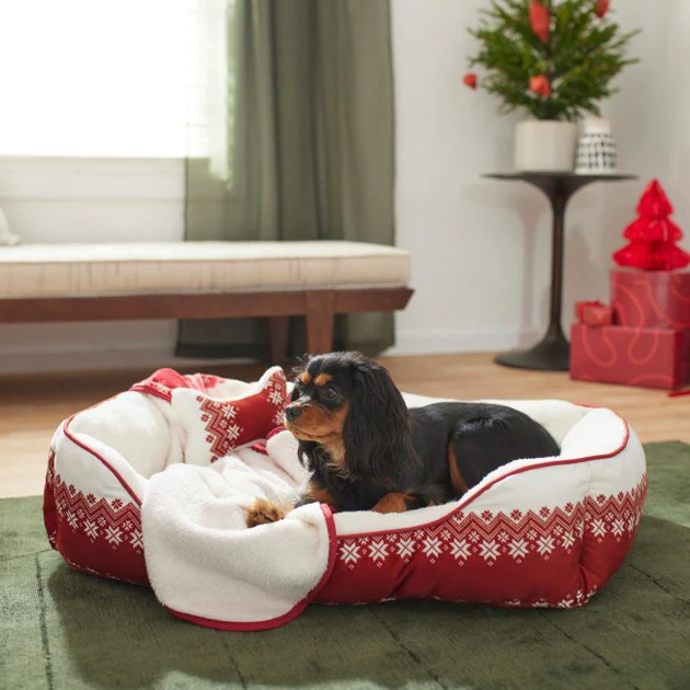 Frisco Nordic Fair Isle Dog & Cat Bed & Gift Set 3 Frisco Nordic Fair Isle Dog & Cat Bed & Gift Set